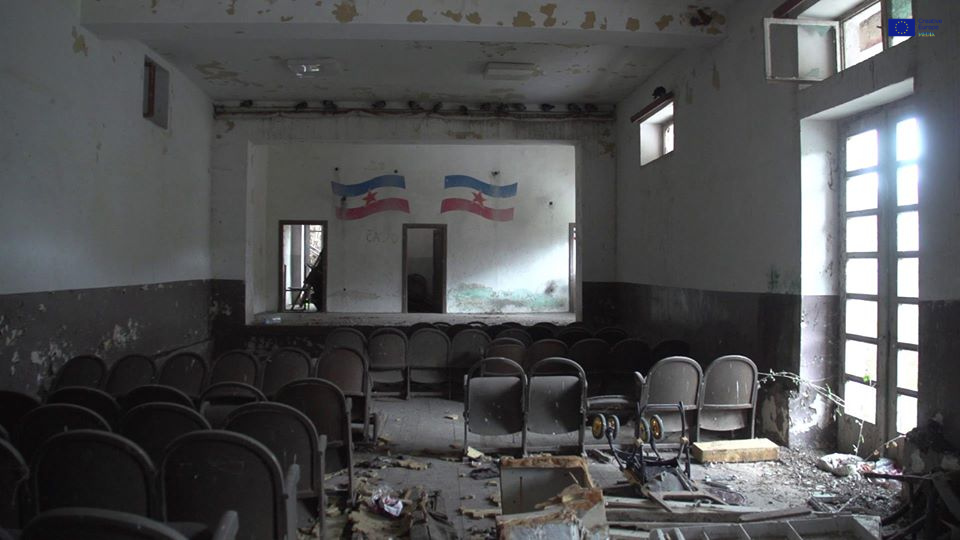 In the Shadow of the Horns